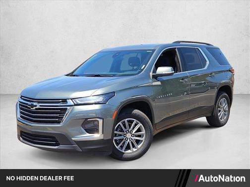 Silver Sage Metallic 2023 Chevrolet Traverse LT Cloth