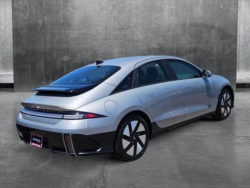 2025 Hyundai IONIQ 6 SE