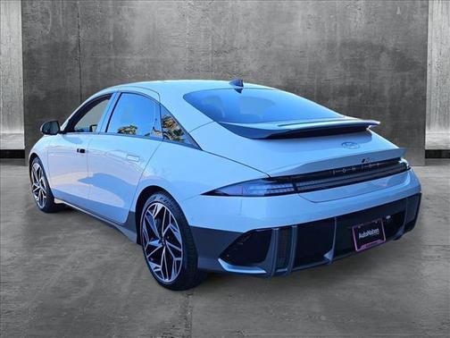 2025 Hyundai IONIQ 6 Limited