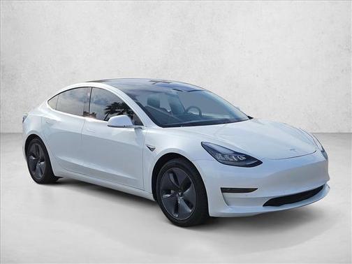 2020 Tesla Model 3 Standard Range Plus