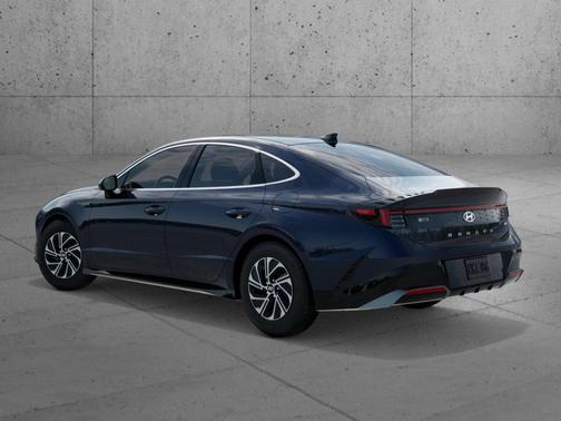 2026 Hyundai SONATA Hybrid Base