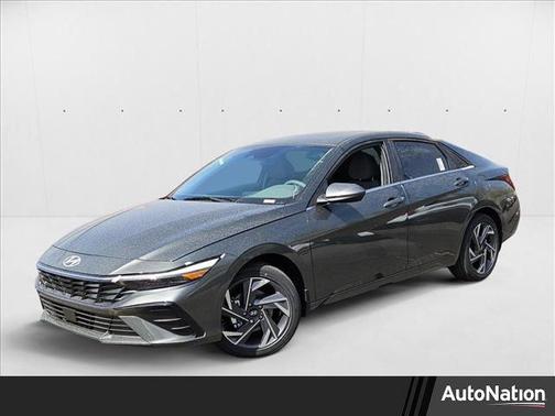 2025 Hyundai ELANTRA SEL