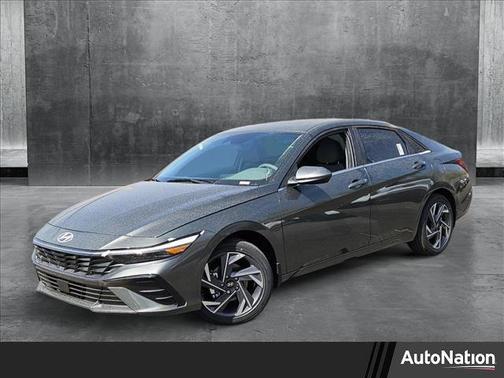 2025 Hyundai ELANTRA SEL