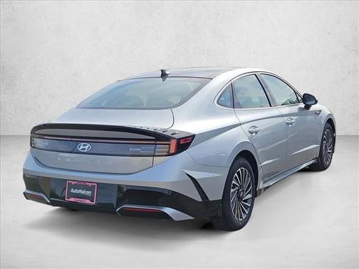 2026 Hyundai SONATA Hybrid SE