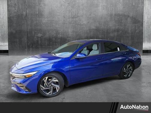2025 Hyundai ELANTRA Limited