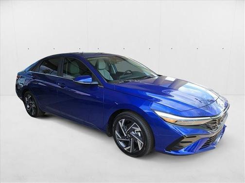 2025 Hyundai ELANTRA Limited