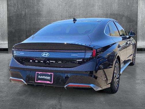 2025 Hyundai SONATA Hybrid Limited