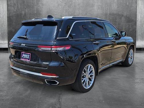 2023 Jeep Grand Cherokee Summit