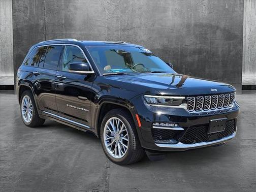 2023 Jeep Grand Cherokee Summit