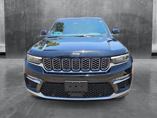 2023 Jeep Grand Cherokee Summit