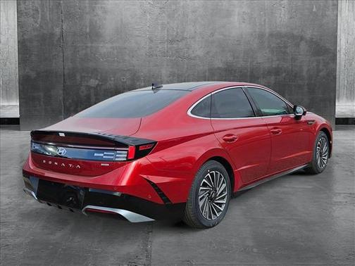 2025 Hyundai SONATA Hybrid Limited