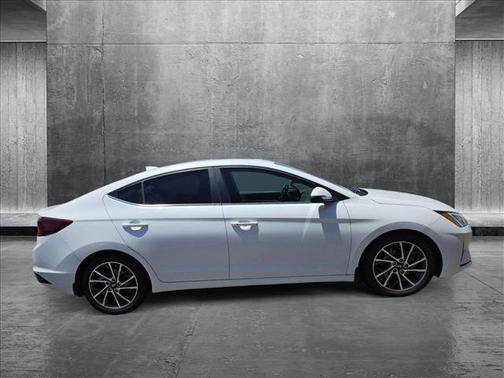 2020 Hyundai ELANTRA Limited