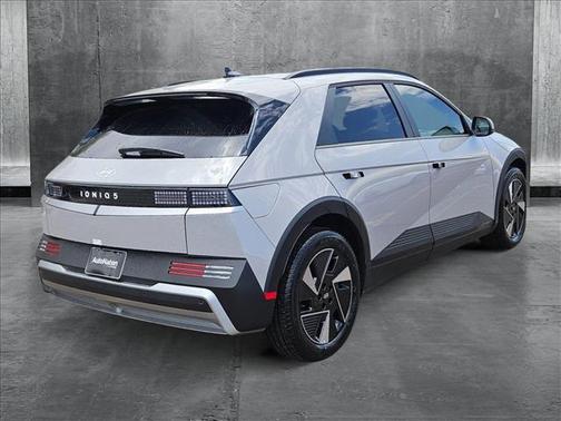 2025 Hyundai IONIQ 5 SEL