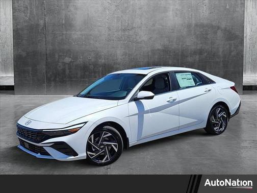 2025 Hyundai ELANTRA Limited