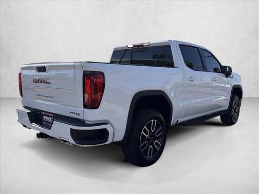 Summit White 2025 GMC Sierra 1500 AT4