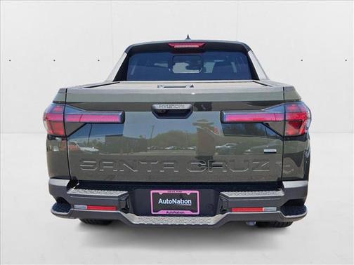 2025 Hyundai SANTA CRUZ SEL Activity