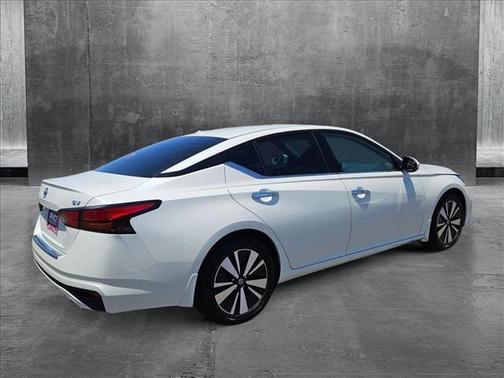 2020 Nissan Altima 2.5 SV