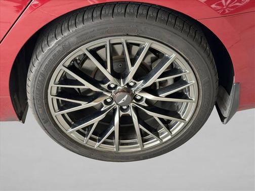 Sevilla Red 2018 Genesis G80 3.3T Sport