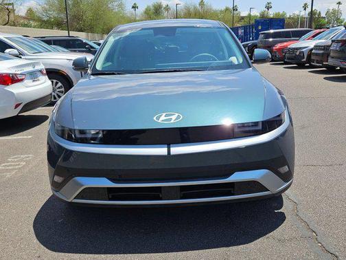 2025 Hyundai IONIQ 5 SE
