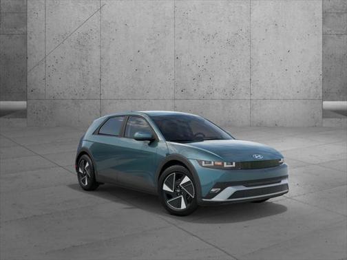 2025 Hyundai IONIQ 5 SE