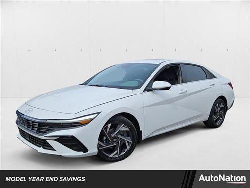 2025 Hyundai ELANTRA SEL