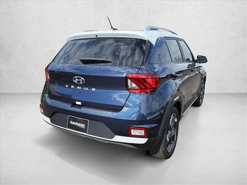 2026 Hyundai VENUE SEL w/Two-Tone Roof