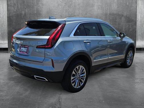 2024 Cadillac XT4 Premium Luxury