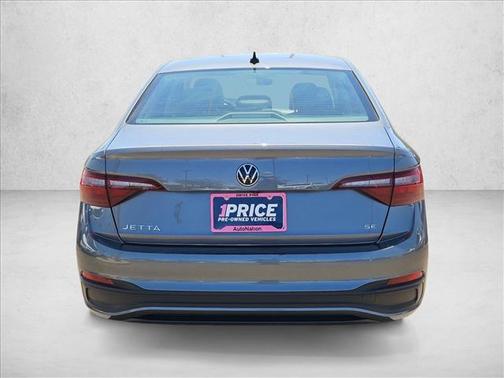 Platinum Gray Metallic 2024 Volkswagen Jetta 1.5T SE