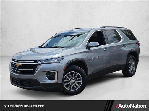 Sterling Gray Metallic 2023 Chevrolet Traverse LT Cloth