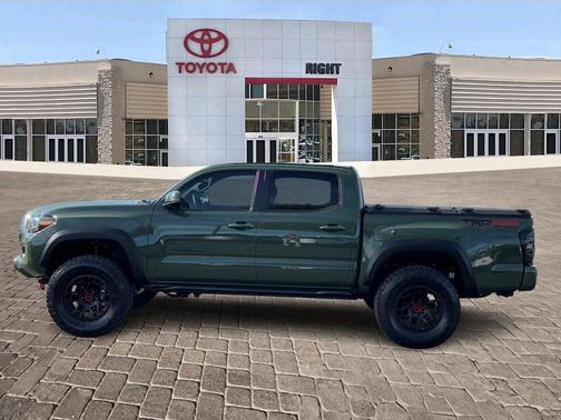 2022 Toyota Tacoma TRD Off-Road