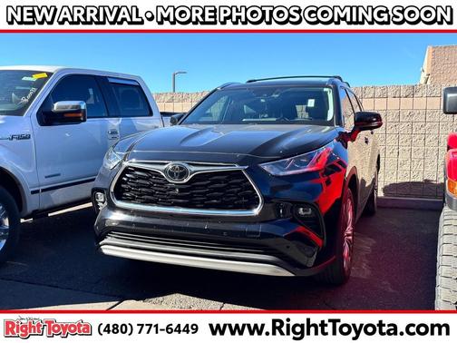 2023 Toyota Highlander Platinum