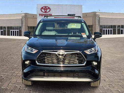2023 Toyota Highlander Platinum