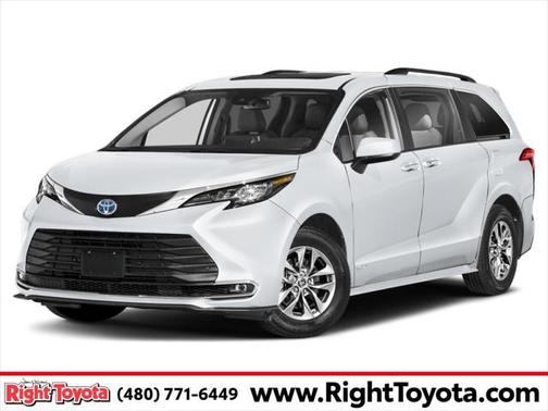 2025 Toyota Sienna XLE 8 Passenger