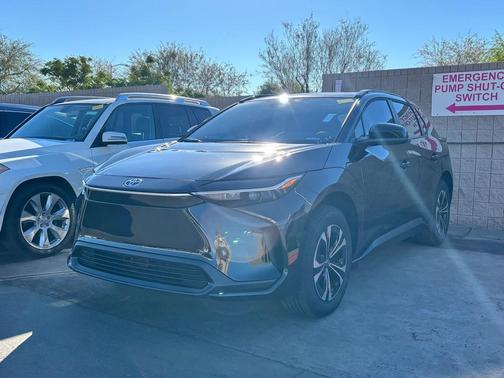 2024 Toyota bZ4X XLE