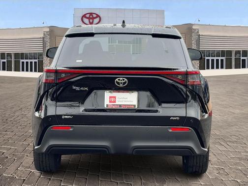 2024 Toyota bZ4X XLE