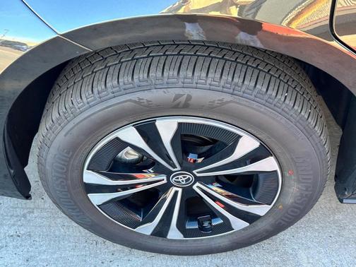 2024 Toyota bZ4X XLE