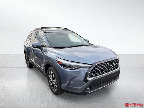 2024 Toyota Corolla Cross XLE