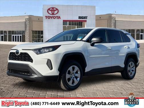 2022 Toyota RAV4 LE
