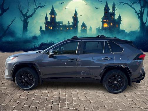 2022 Toyota RAV4 Hybrid SE