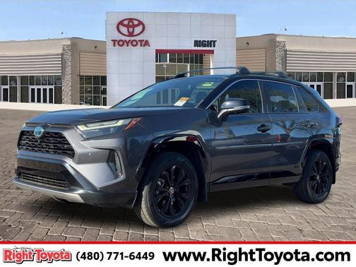 2022 Toyota RAV4 Hybrid SE