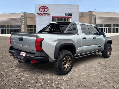 2025 Toyota Tacoma Hybrid Trailhunter