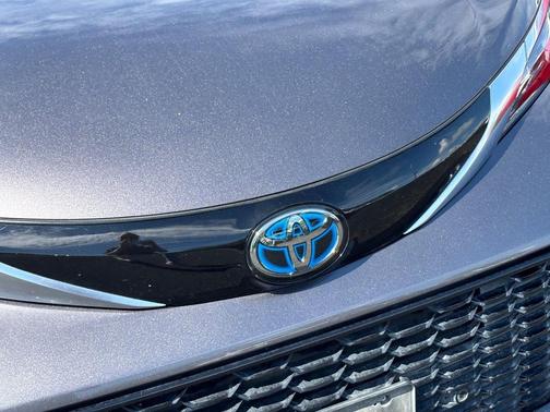 2021 Toyota Sienna XSE 7 Passenger