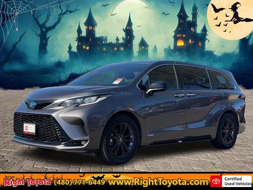 2021 Toyota Sienna XSE 7 Passenger