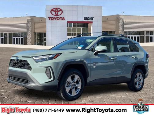 2022 Toyota RAV4 XLE