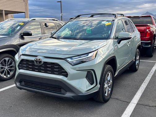 2022 Toyota RAV4 XLE
