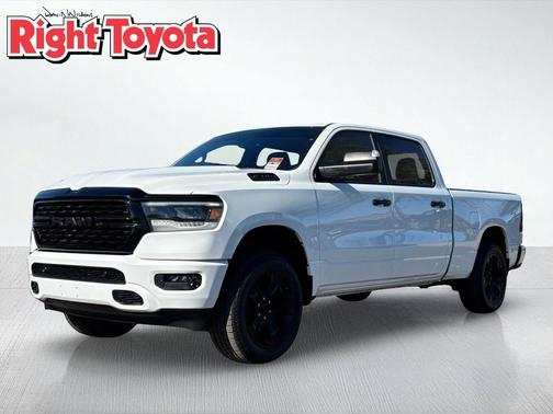 Bright White Clearcoat 2023 RAM 1500 Big Horn/Lone Star Truck