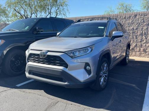 2019 Toyota RAV4 XLE Premium