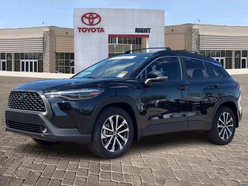 2025 Toyota Corolla Cross XLE