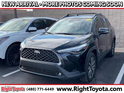 2025 Toyota Corolla Cross XLE