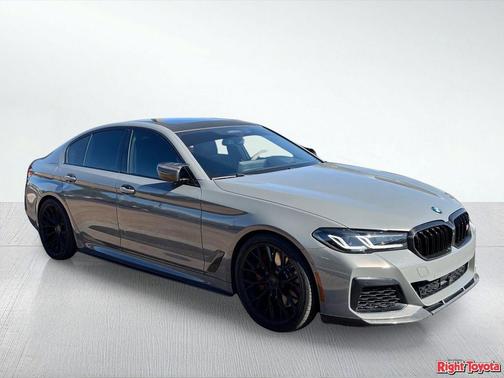 Bernina Grey Amber Effect Metallic 2022 BMW M550 i Xdrive